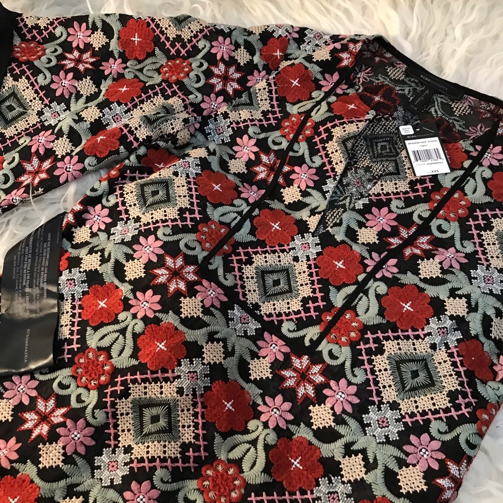 BCBGMAXAZRIA Floral Embroidered Split Neck Dress - Picture 8 of 8